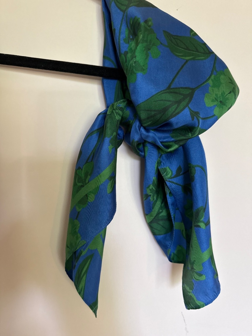 NWOT Ann Taylor 100% Silk Square Scarf Modern Vibrant Floral - Picture 6 of 12